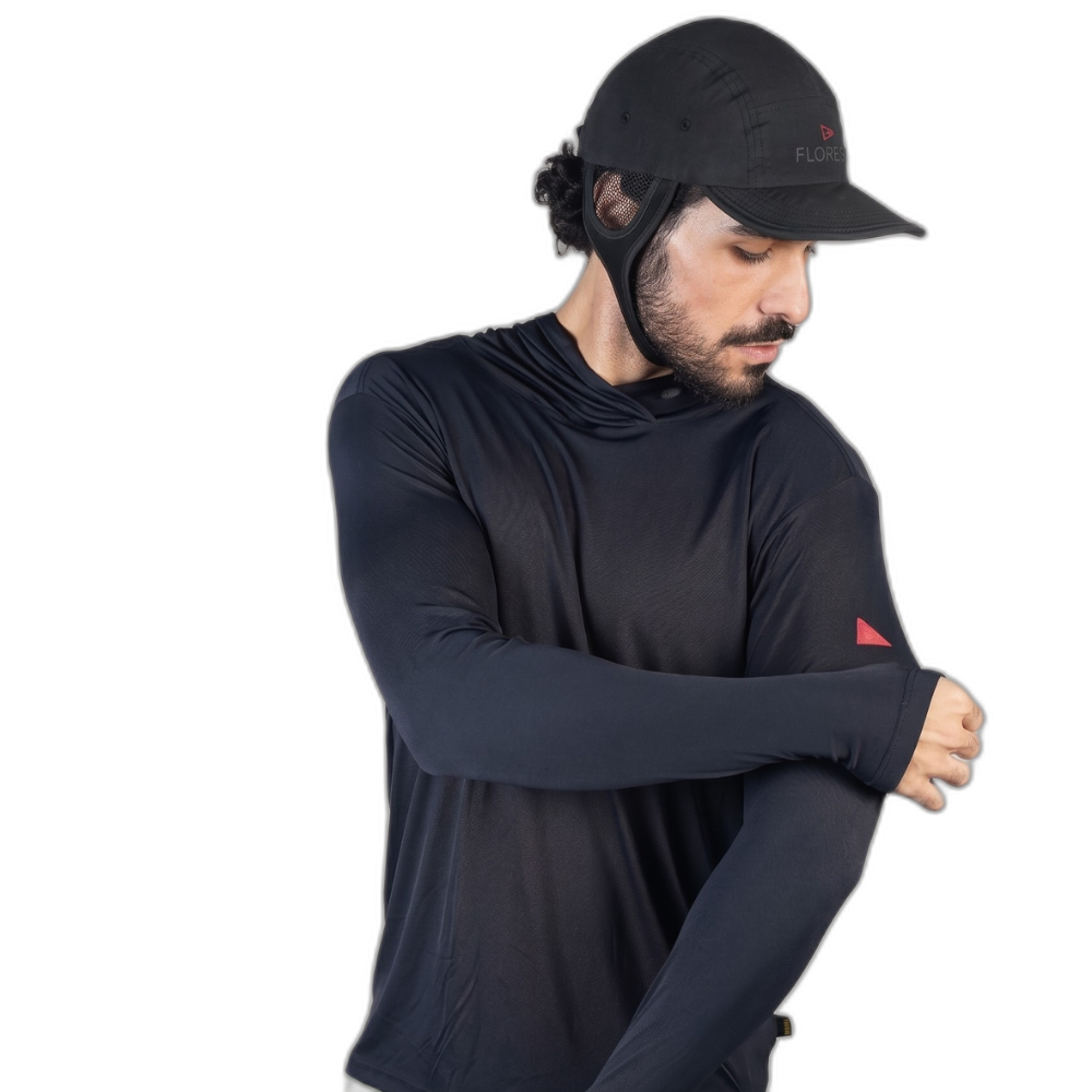 Camiseta Manga Longa UV com Capuz Florence Preto